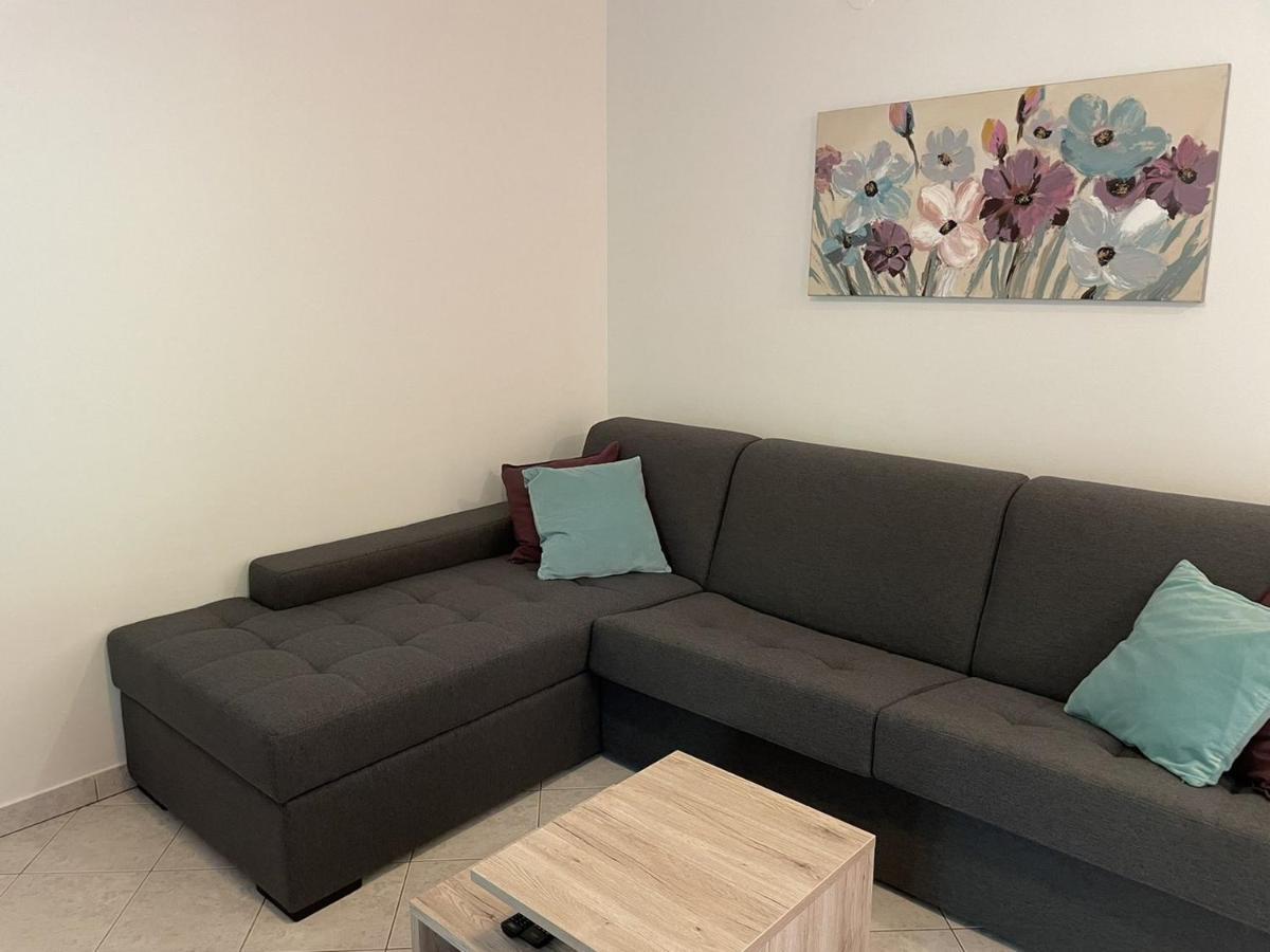 Apartment Porat Екстер'єр фото